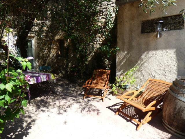 Domaine Chanoine Rambert Saint-Andre-d'Olerargues Exterior foto
